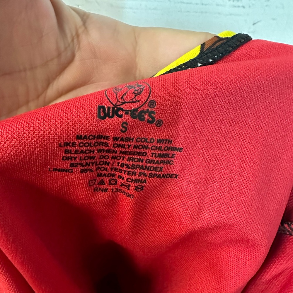 Buc-ee’s One Piece Swimsuit size Small NWT - Picture 2 of 2